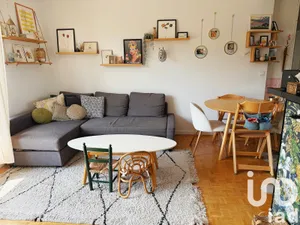 Apartment at Villejuif (94800)