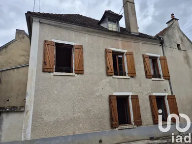 Maison de ville à Ancy-le-Franc (89160)