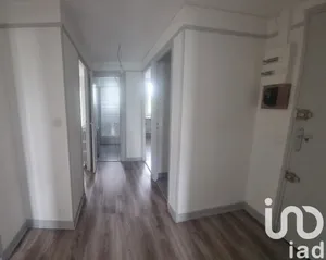 Apartment at Nanterre (92000)