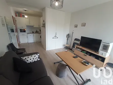 Apartment in La Rochelle (17000)