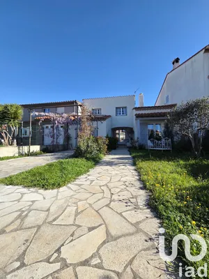 Traditional house at Pia (66380)