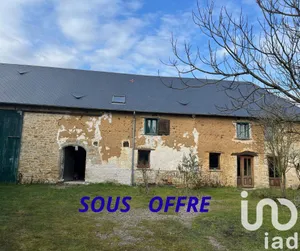 Traditional house at Auvers (50500)