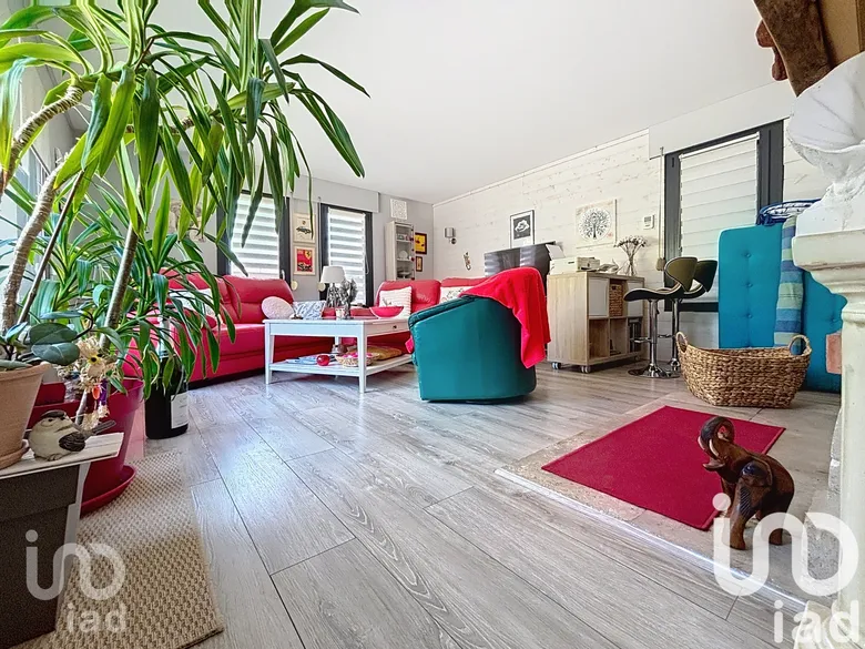 Maison 6 pièces 170 m² · à Mesnil-Saint-Loup · 170 m² · 243 000 €