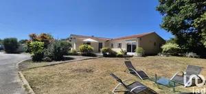 Traditional house at Saint-Médard-en-Jalles (33160)