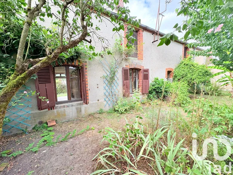 Maison 2 pièces 78 m² · à Jussy-le-Chaudrier · 77,5 m² · 32 000 €