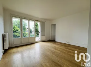 Apartment at Chatou (78400)