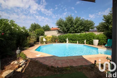 House at Milhaud (30540)