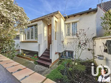 House at Villeneuve-le-Roi (94290)