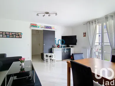 Appartement à Fontenay-Trésigny (77610)