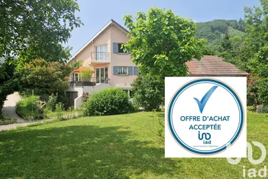 House at Saint-Martin-de-la-Cluze (38650)