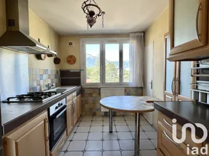 Apartment in Grenoble (38100)