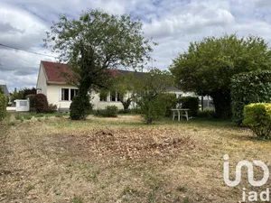 Traditional house at Saran (45770)