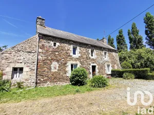 Farm at Ploëzal (22260)