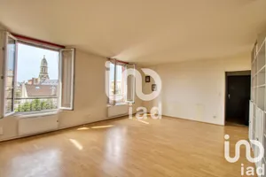 Apartment at Enghien-les-Bains (95880)