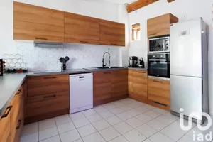 Townhouse at Saint-Genis-les-Ollières (69290)