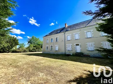 Building in Le Blanc (36300)