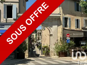 Apartment at Saint-Rémy-de-Provence (13210)