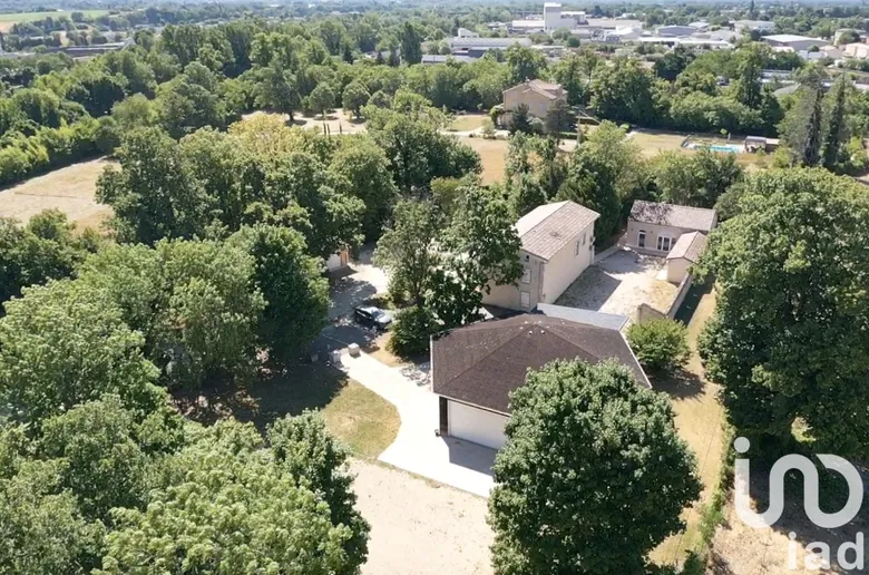 Immeuble à Crest (26400)