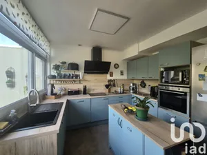 Architectural house at PONT SUR YONNE (89140)