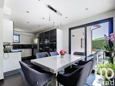 House in Monnetier-Mornex (74560)