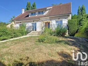Maison traditionnelle à Montigny-Lencoup (77520)