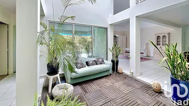 Architectural house at Saint-Gély-du-Fesc (34980)