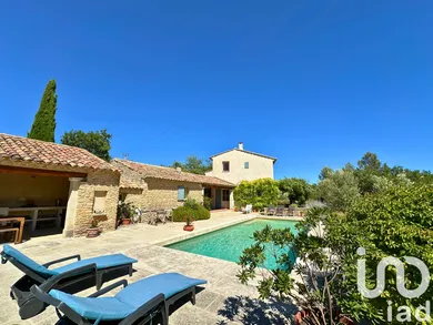 Maison à Lacoste (84480)