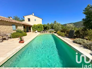 Maison à Lacoste (84480)