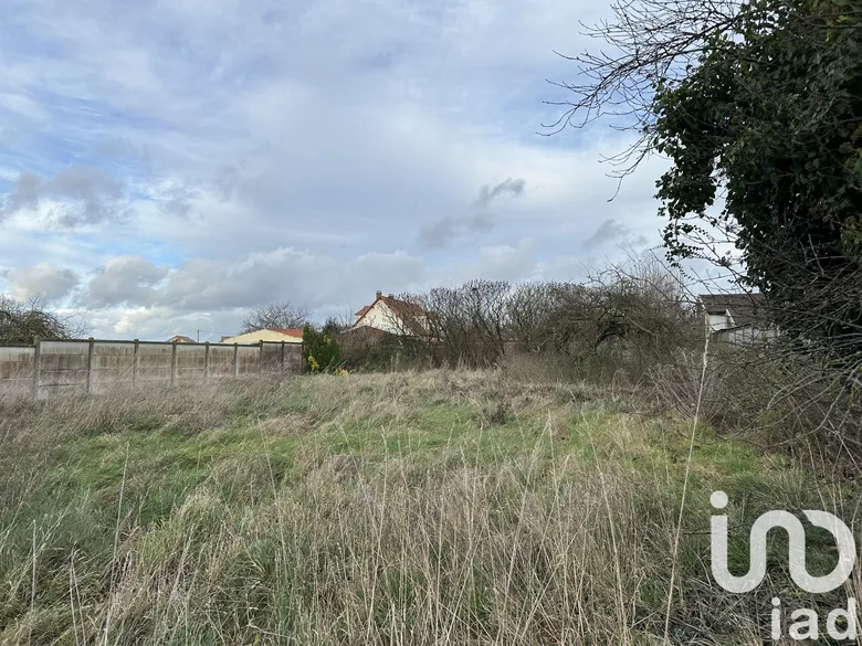 Terrain à bâtir à Saint-Étienne-au-Temple (51460) · 85 500 €