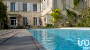 Mansion at Tonnay-Charente (17430)