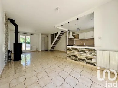 Maison à Vaux-le-Pénil (77000)