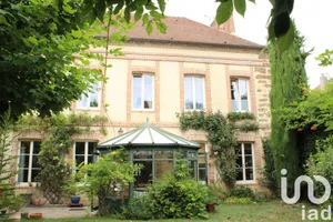 Mansion at Saint-Martin-d'Ablois (51530)
