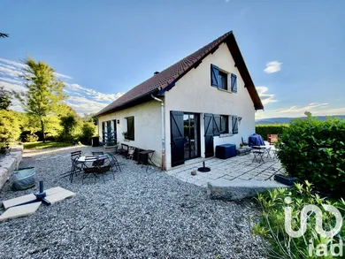 Traditional house at Saint-Héand (42570)