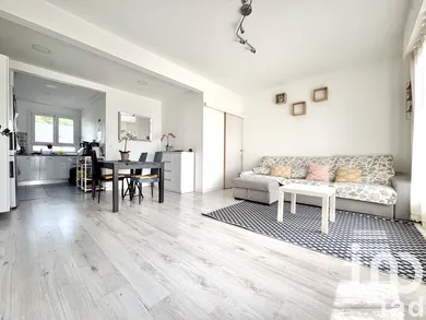 Appartement à Pontault-Combault (77340)