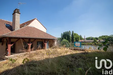 Immeuble à Mantes-la-Jolie (78200)