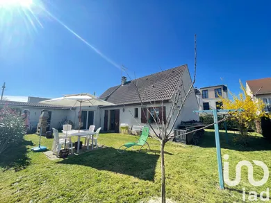 House at Montfermeil (93370)