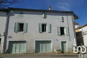 Village house at Pradines (46090)