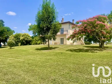 House at Maurens (32200)