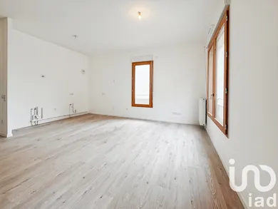 Apartment in Orly (94310)