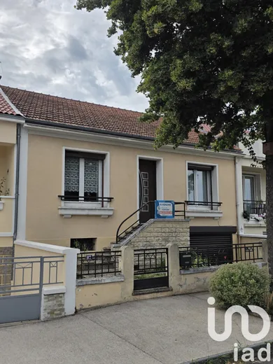 House at Vichy (03200)