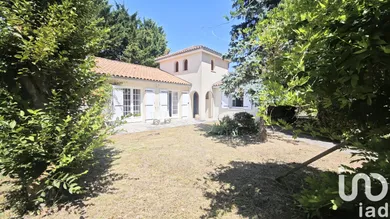 Pavillon à Buxerolles (86180)