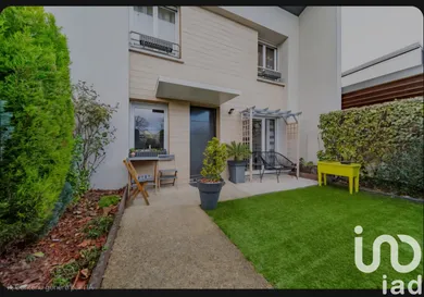 House at Sainte-Geneviève-des-Bois (91700)