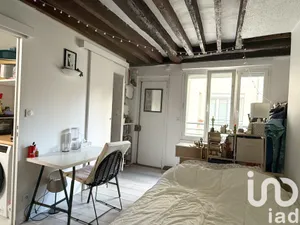 Studio at Paris (75003)