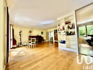 Apartment at Sèvres (92310)