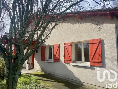 Traditional house in Arès (33740)