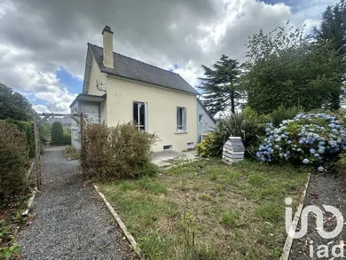 House at Plounévez-Moëdec (22810)