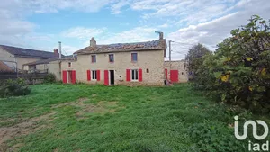 Maison de campagne à Chenay (79120)
