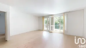 Apartment at Montigny-le-Bretonneux (78180)