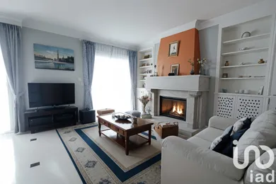 Apartment at Aubervilliers (93300)