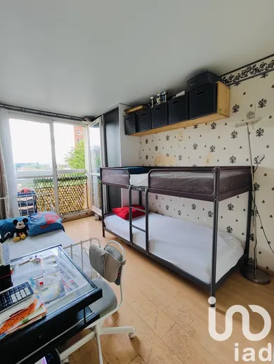 Apartment in Pantin (93500)